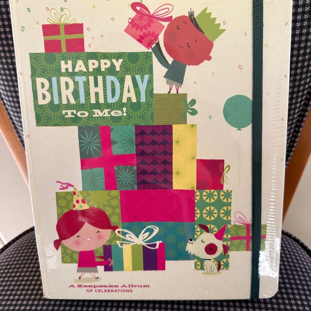 Chronicle Books Vibrant Birthday Keepsake Album